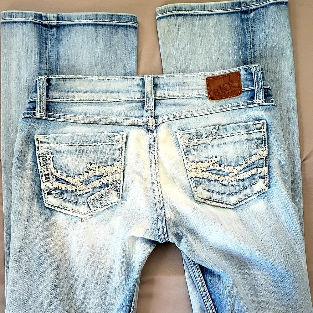 BKE, size 27L